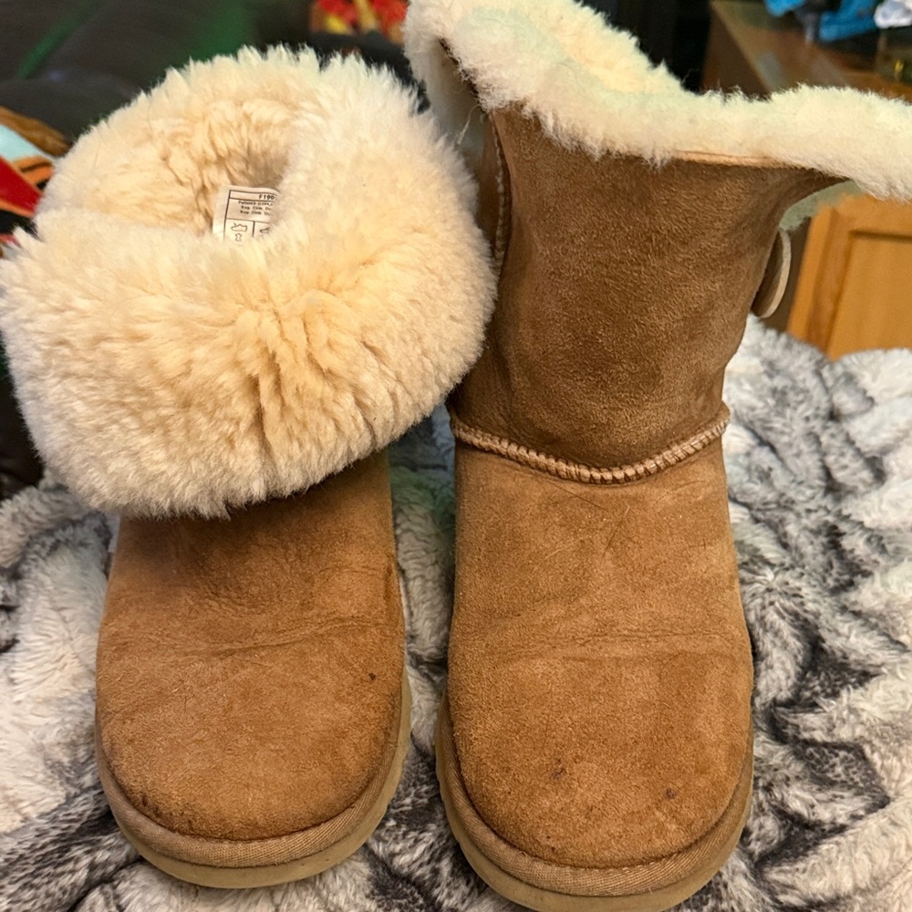 UGG Brown chestnut Ankle Boots with Cream Lining